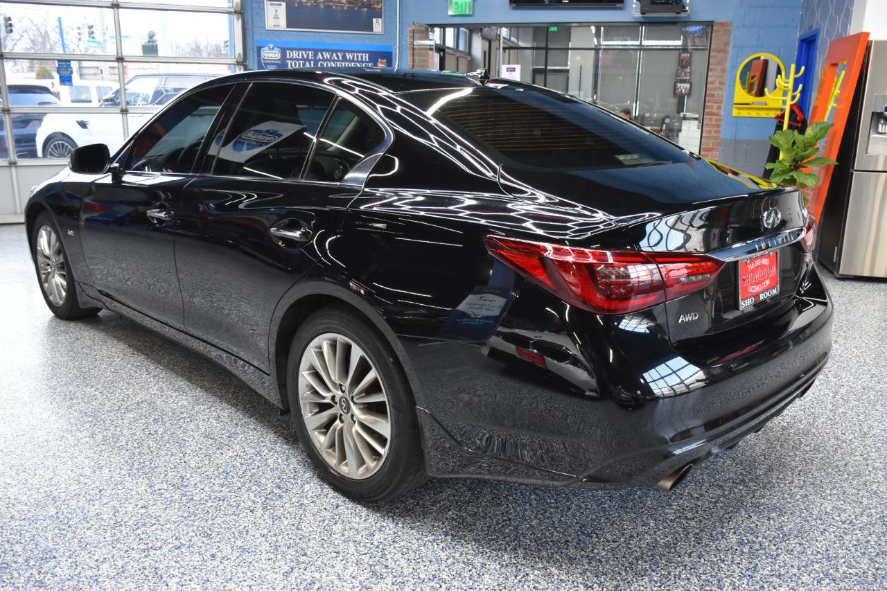 Used 2019 INFINITI Q50 Luxe w/ Essential Package (3.0T Luxe) image 6