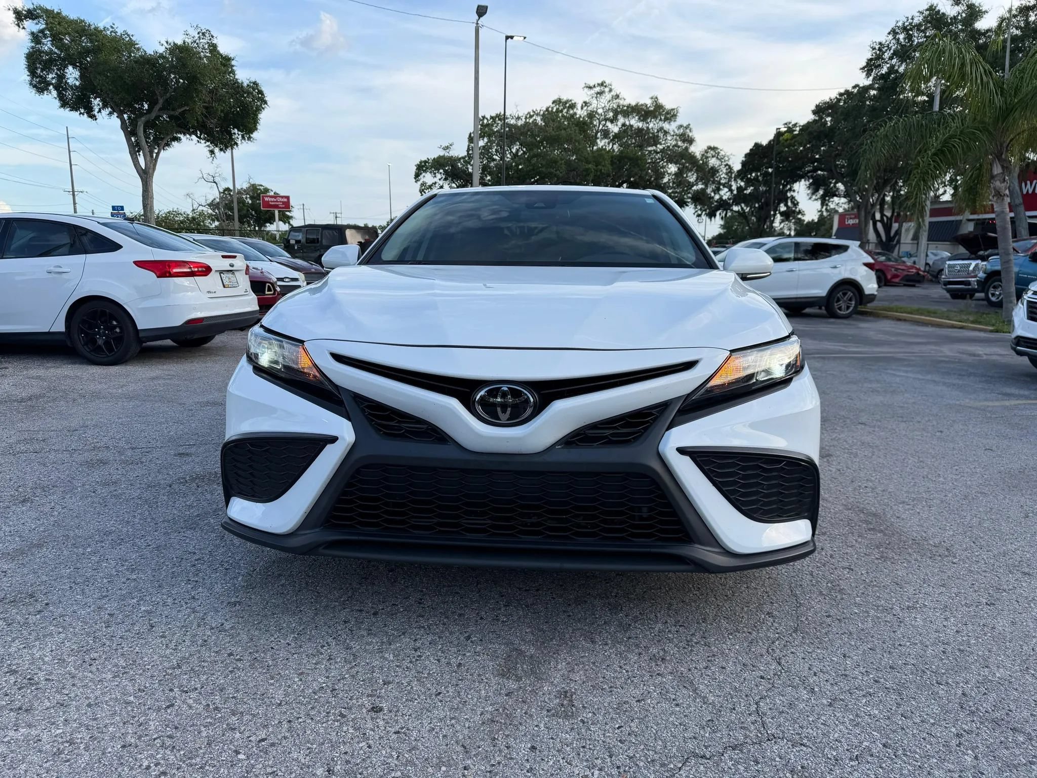 Used 2024 Toyota Camry SE w/ Convenience Package FWD image 2