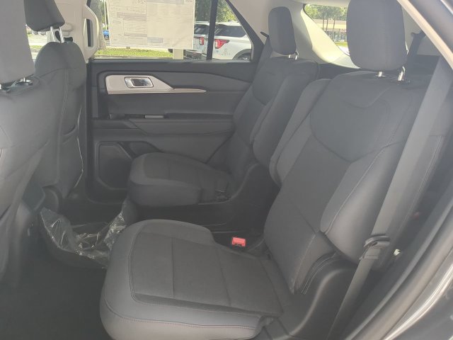 New 2026 Ford Explorer Active RWD image 14