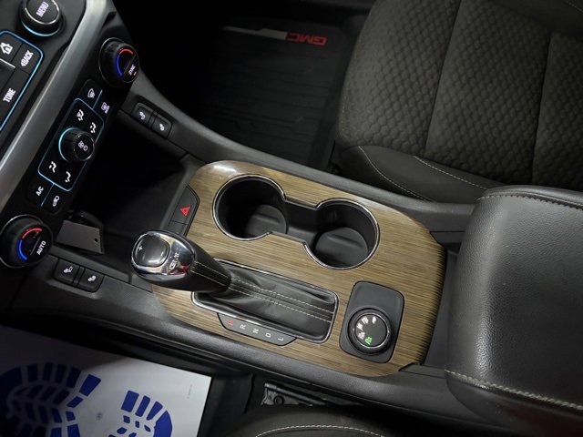 Used 2017 GMC Acadia SLE image 55