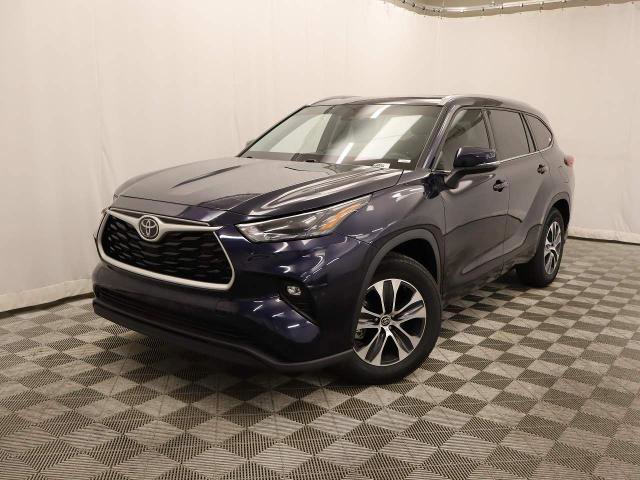 Used 2022 Toyota Highlander XLE