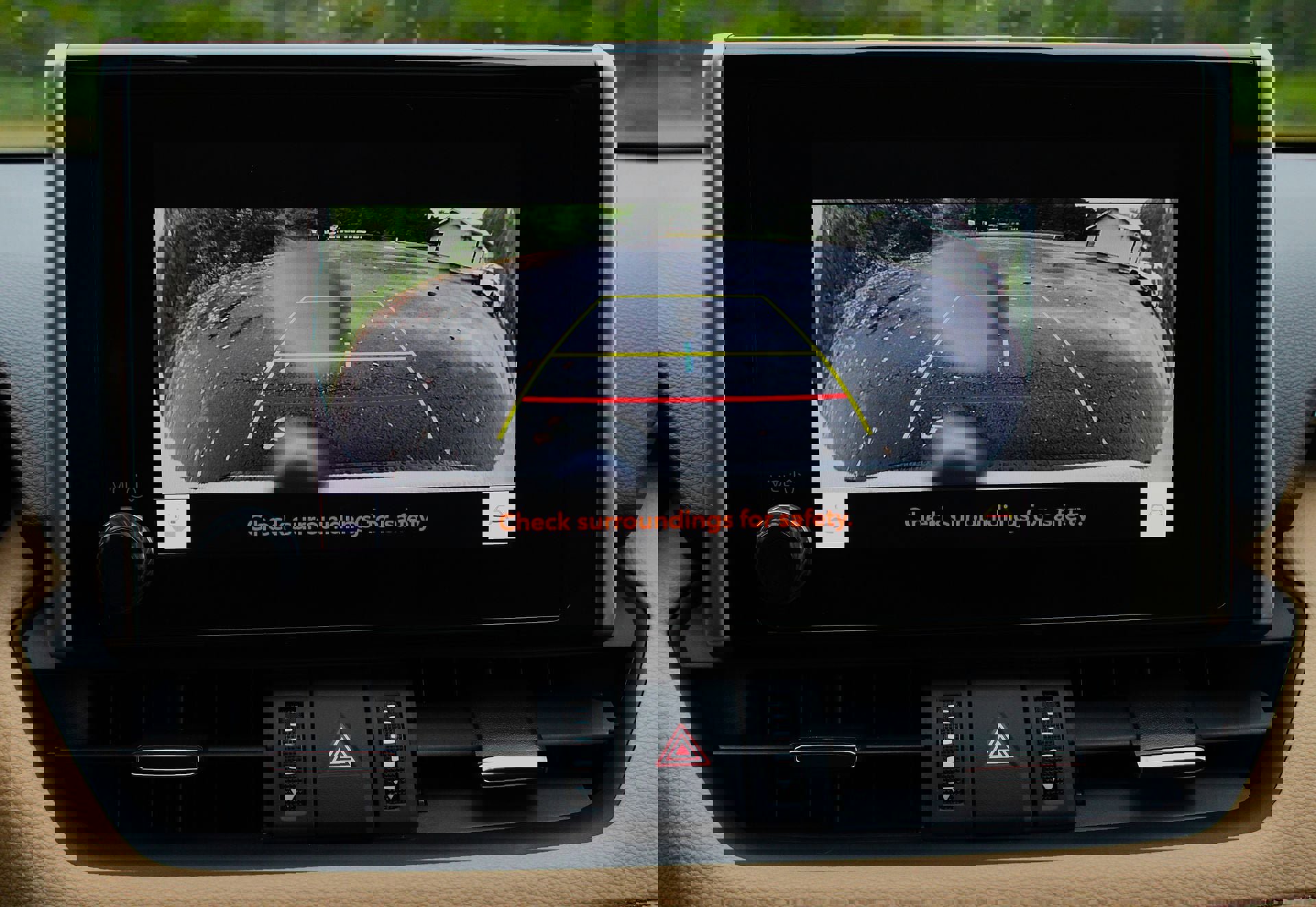 Used 2023 Toyota RAV4 XLE Premium image 27