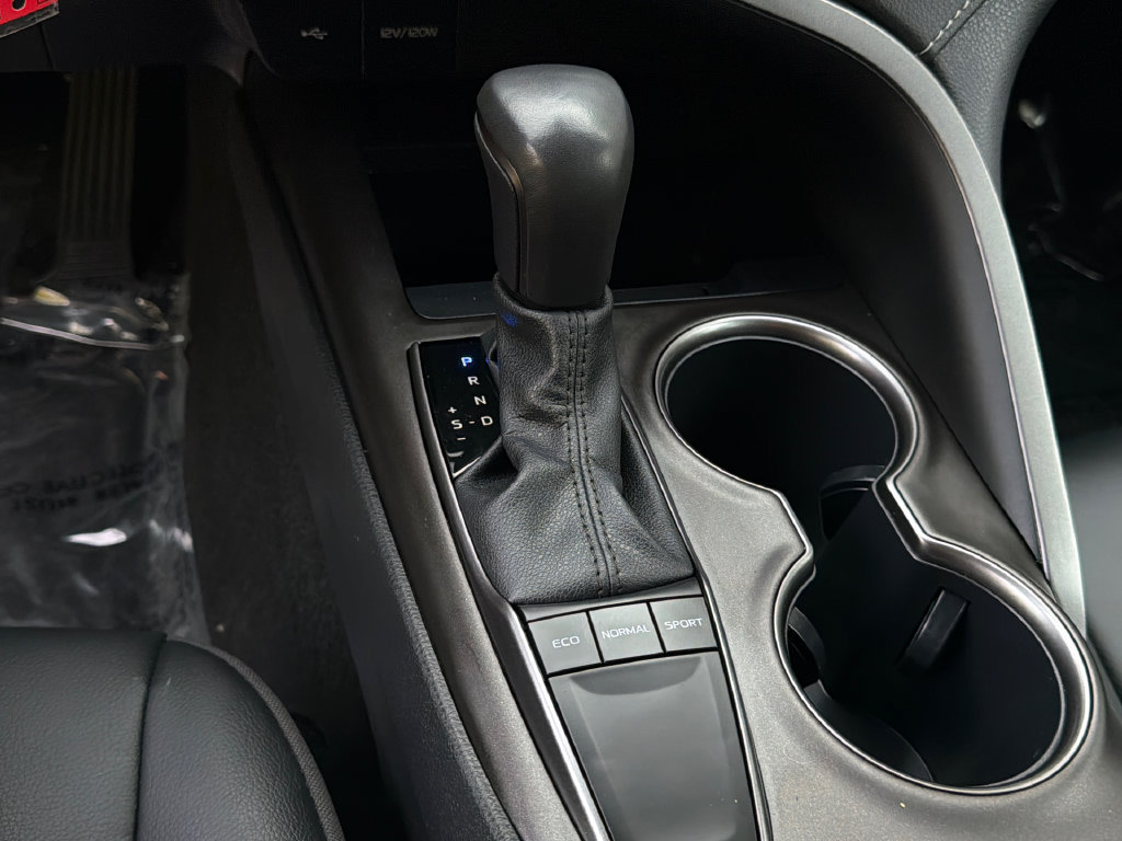 Used 2024 Toyota Camry SE FWD image 28