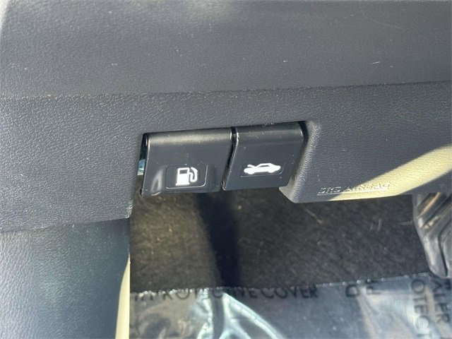 Used 2024 Nissan Kicks SV image 17