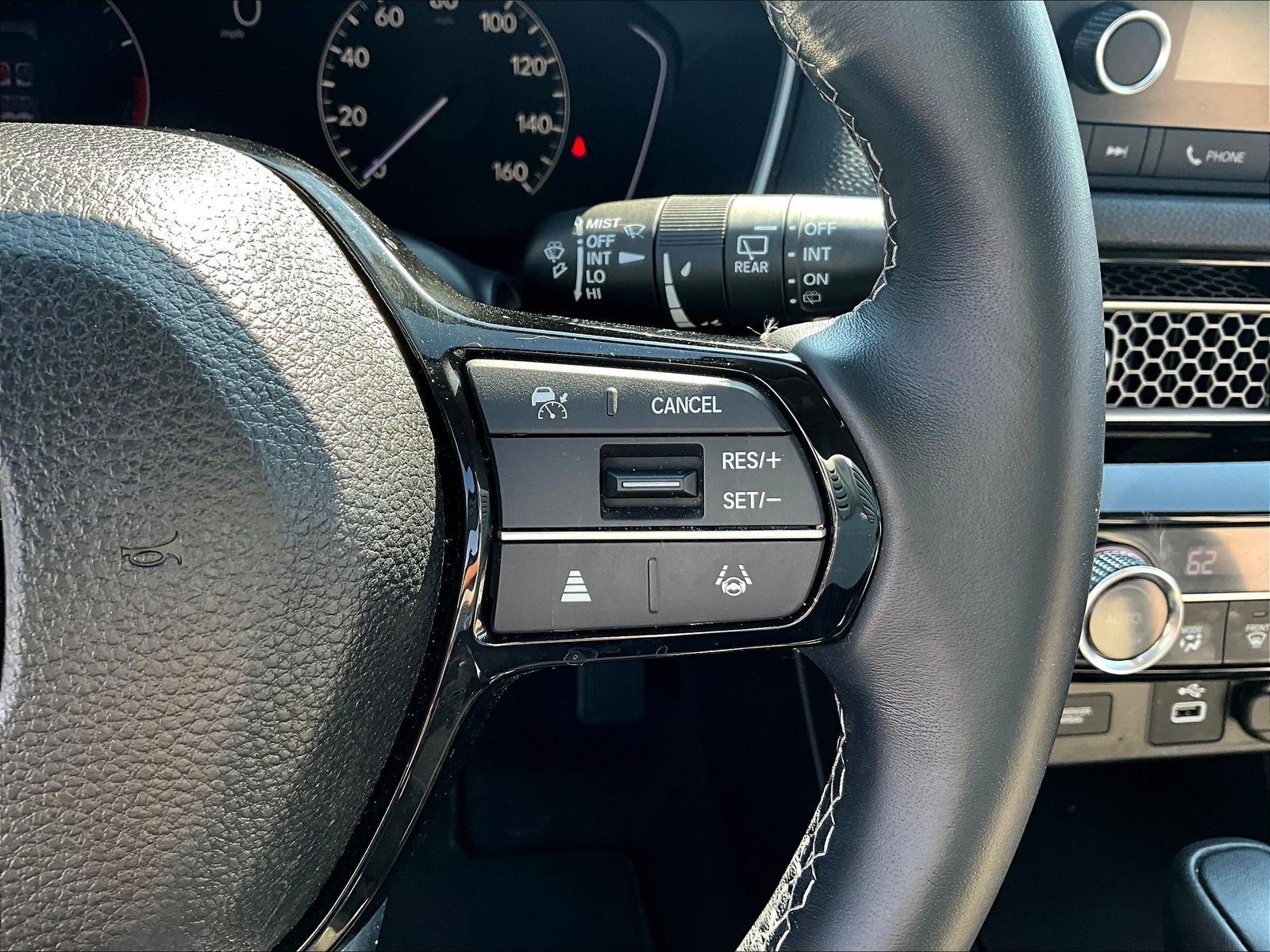 Used 2024 Honda Civic EX-L image 12