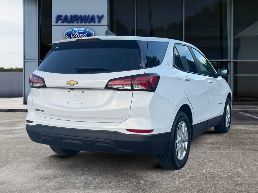 Used 2024 Chevrolet Equinox LS w/ LS Convenience Package image 6