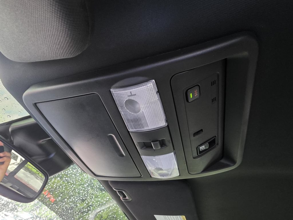 Used 2021 Nissan Titan PRO-4X w/ Pro-4x Convenience Package AWD/4WD image 24