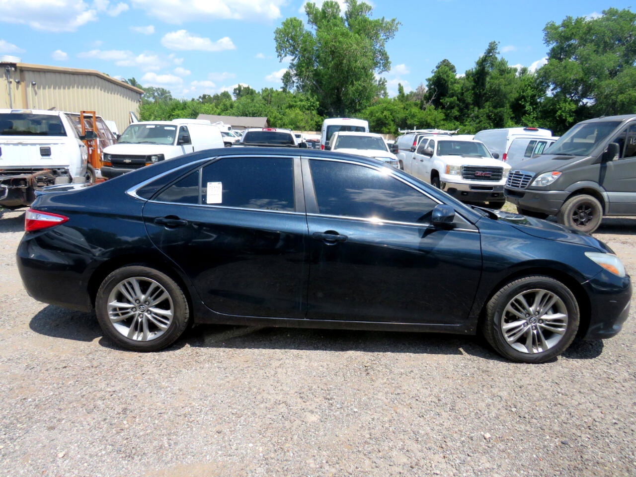 Used 2015 Toyota Camry SE image 32