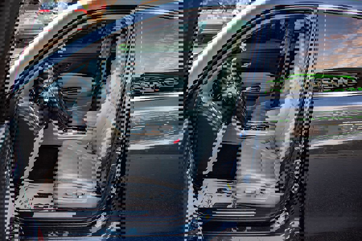 Used 2015 Acura TLX V6 w/ Technology Package image 12