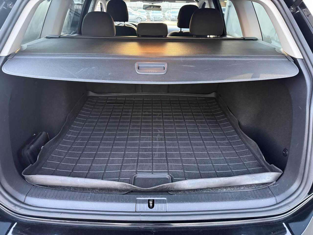 Used 2017 Volkswagen Golf S image 21