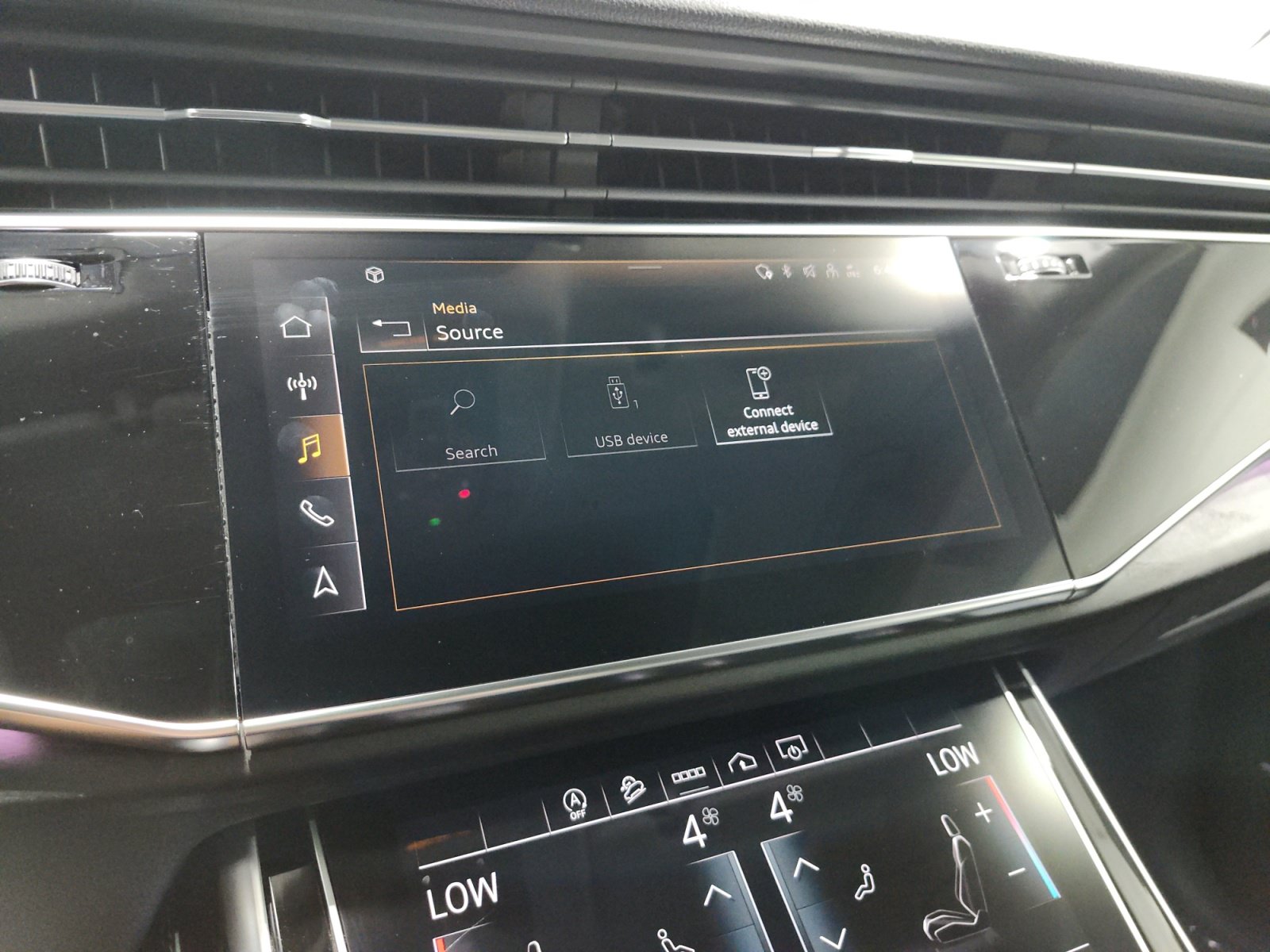 Used 2023 Audi Q8 Premium Plus w/ Premium Plus Package AWD/4WD image 21