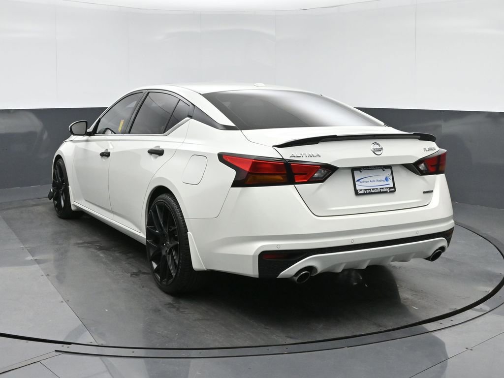 Used 2020 Nissan Altima 2.0 Platinum FWD image 5