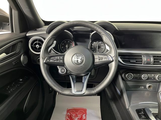 Used 2020 Alfa Romeo Stelvio Ti Sport w/ Quick Order Package 22S Sport image 17