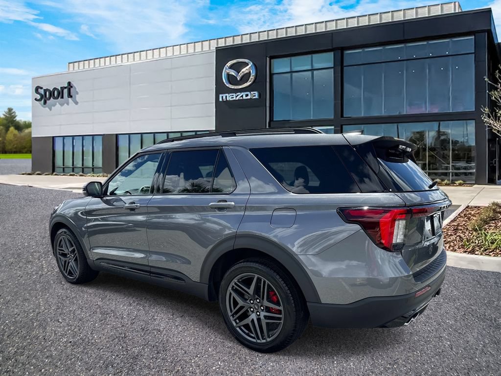 Used 2025 Ford Explorer ST AWD/4WD image 6