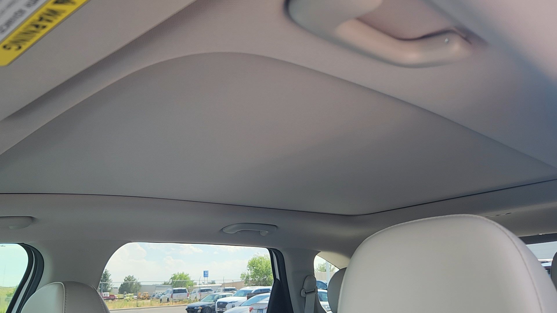 Used 2022 Kia Sorento S w/ Panoramic Sunroof Package AWD/4WD image 11