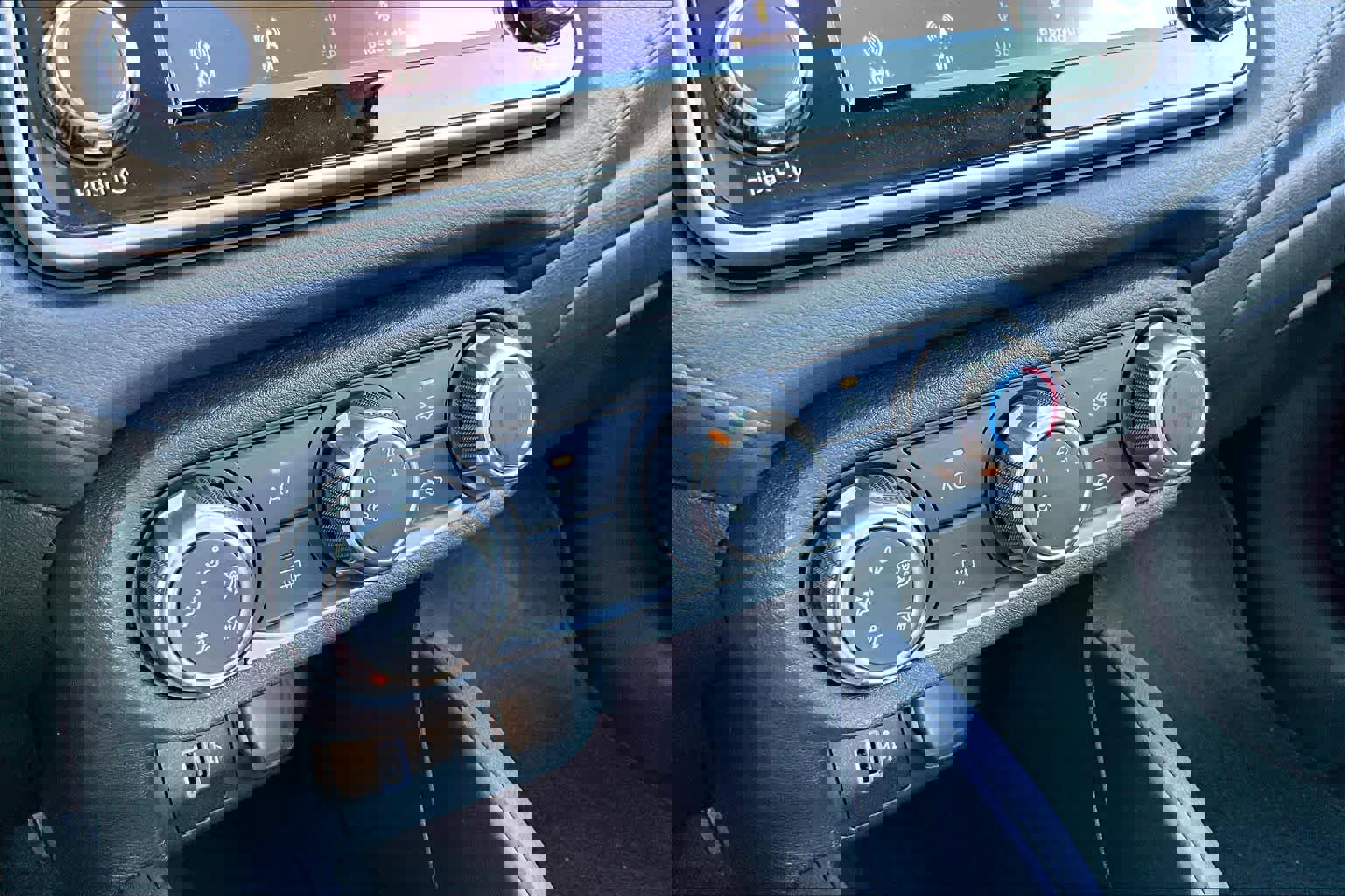 New 2025 Nissan Versa S w/ Trunk Package image 20