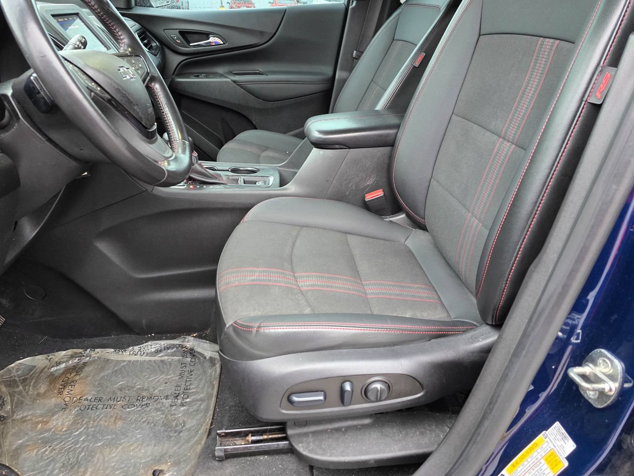 Used 2022 Chevrolet Equinox RS w/ LPO, Floor Liner Package FWD image 10