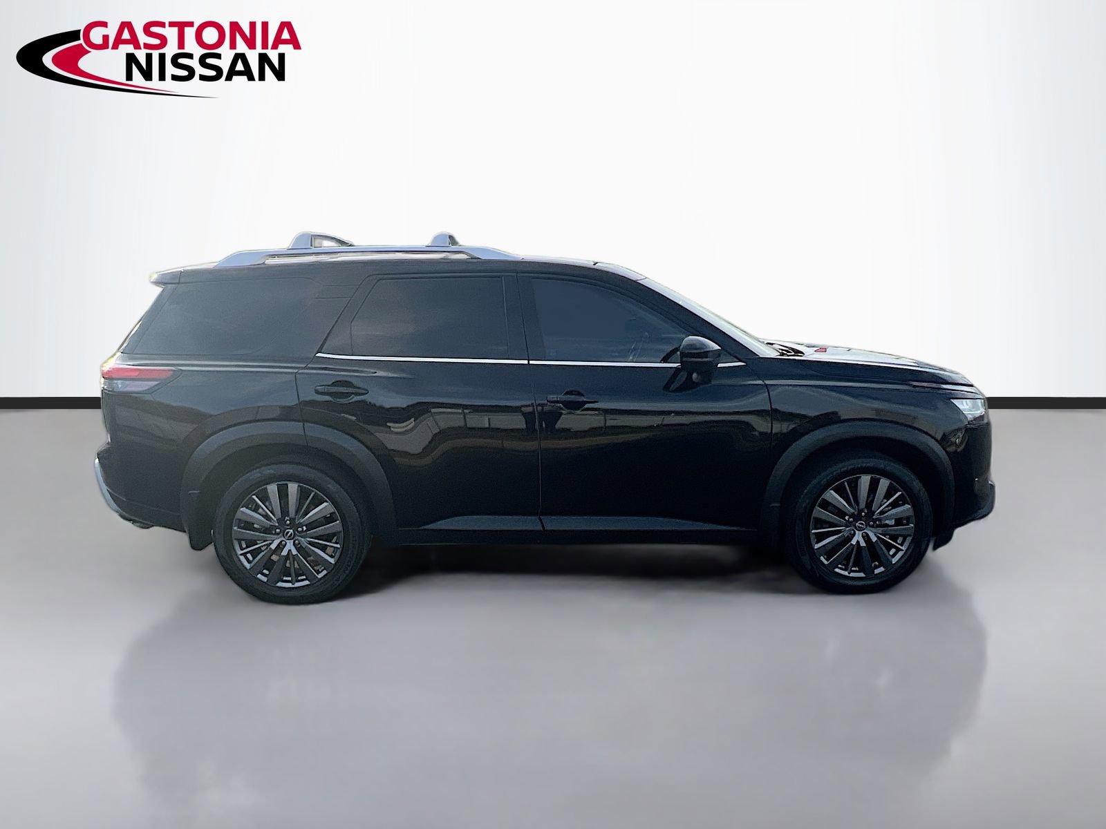 Used 2023 Nissan Pathfinder SL w/ SL Premium Package image 10