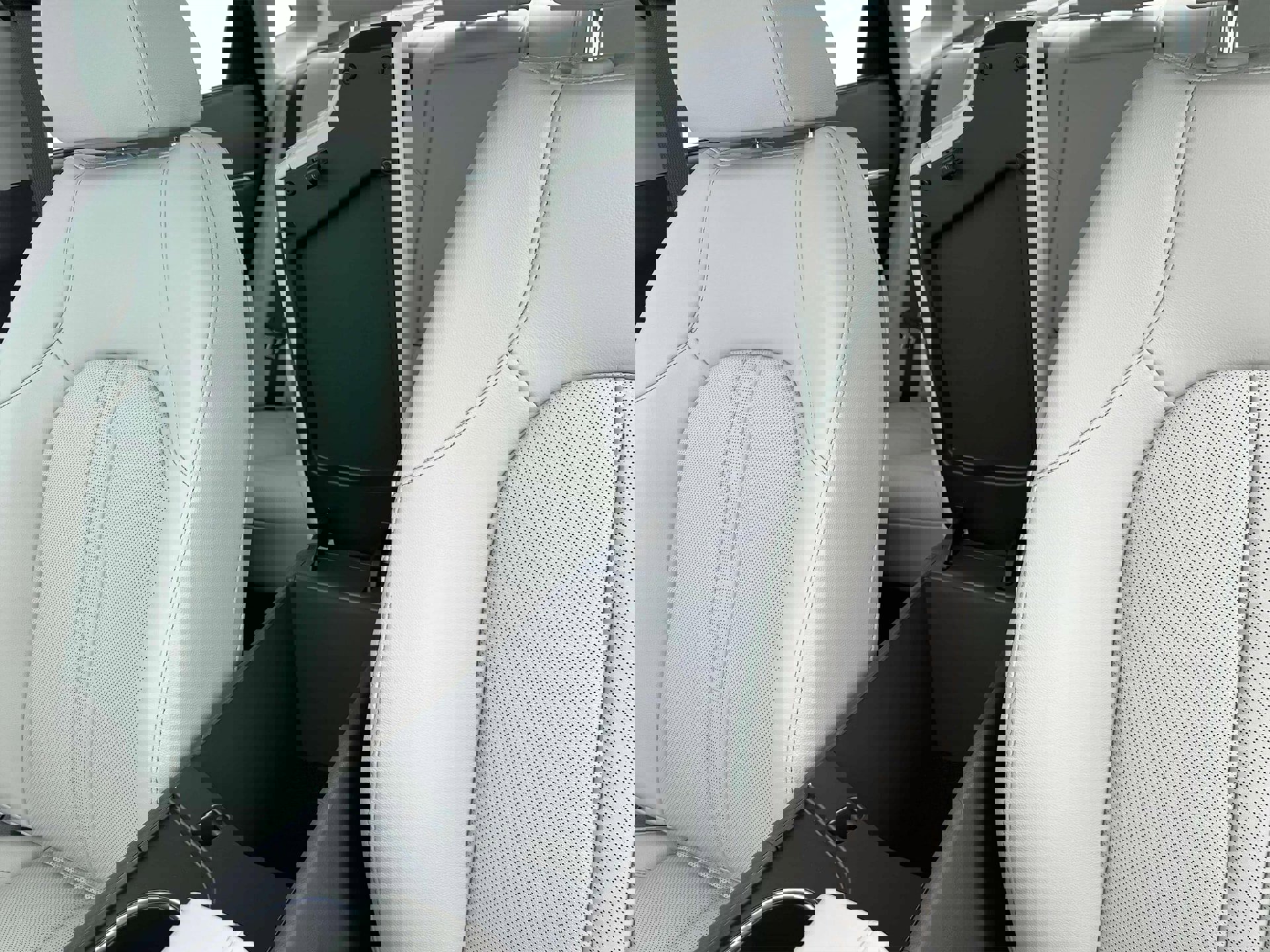 New 2025 Hyundai Sonata Limited image 18