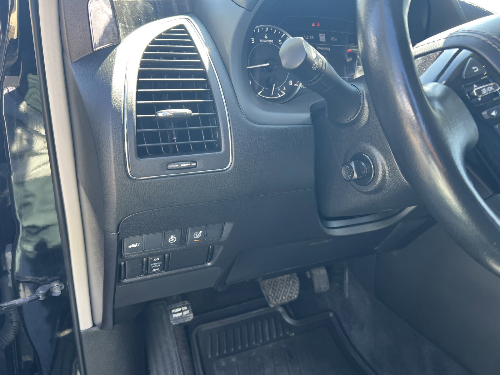 Used 2021 Nissan Armada Platinum w/ Captain's Chairs Package image 23