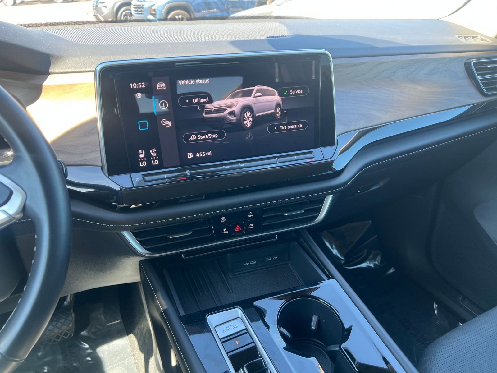 Used 2025 Volkswagen Atlas SE AWD/4WD image 18