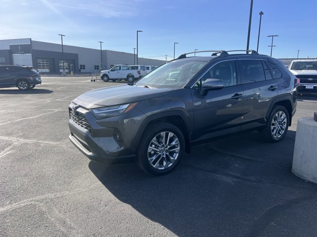Used 2023 Toyota RAV4 XLE Premium image 1