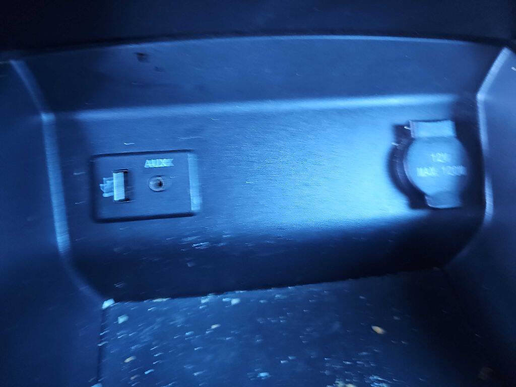 Used 2016 Nissan Altima 2.5 SV image 17