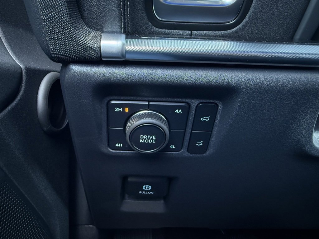 New 2025 Ford Expedition Platinum w/ Stealth Performance Package image 13