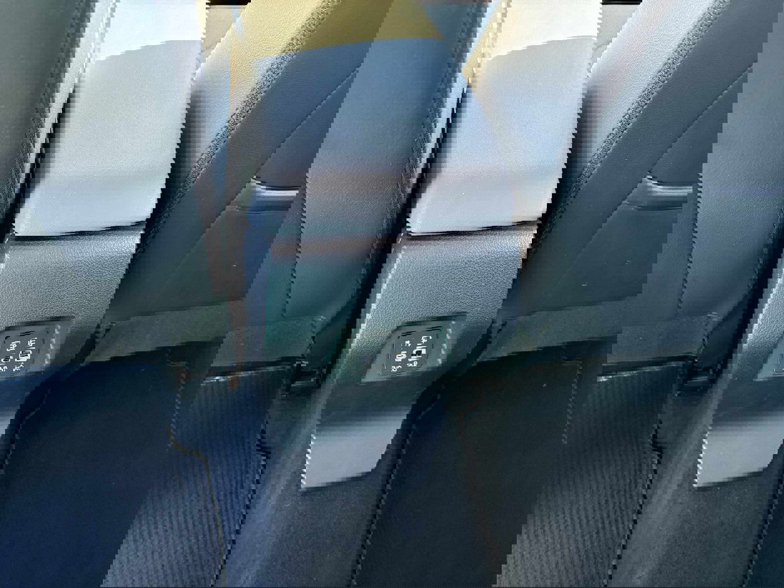 Certified 2024 Subaru Crosstrek 2.0i Premium image 30