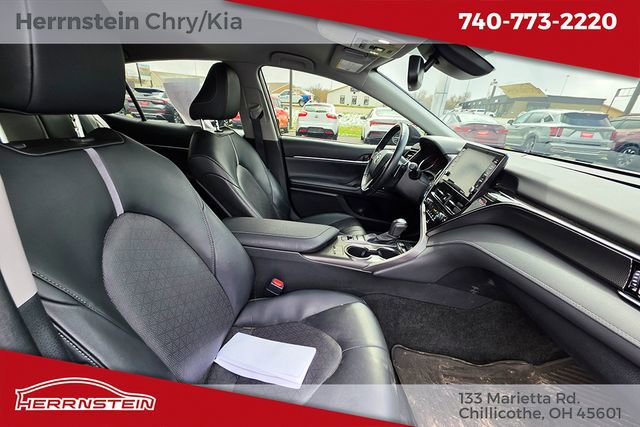 Used 2022 Toyota Camry XSE image 26