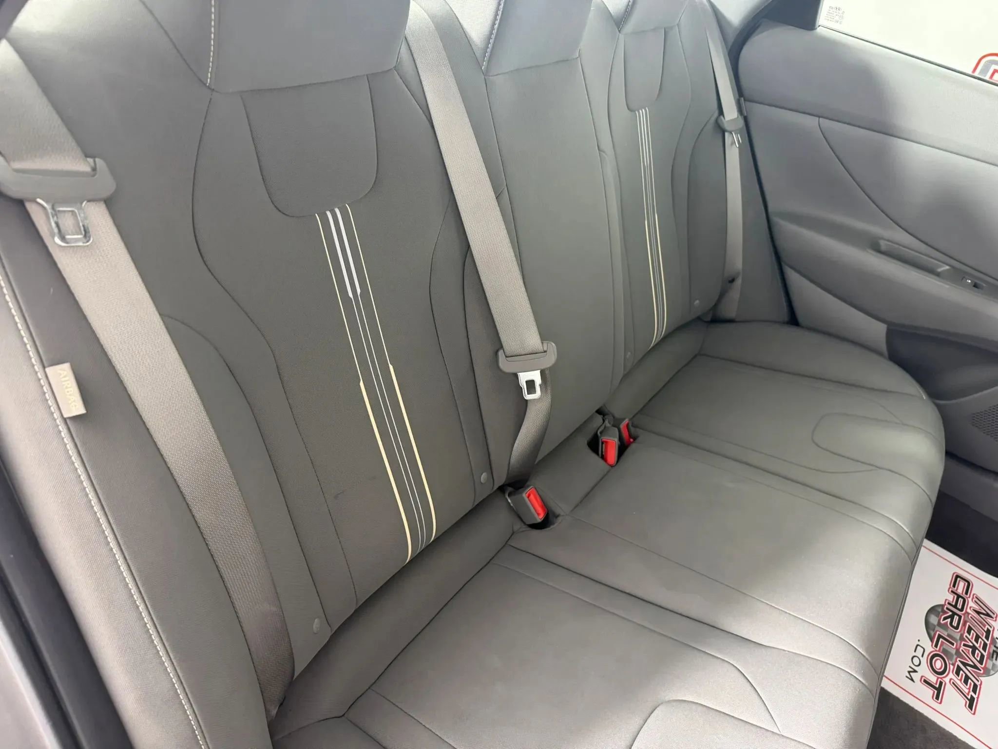 Used 2025 Hyundai Elantra Sport FWD image 35