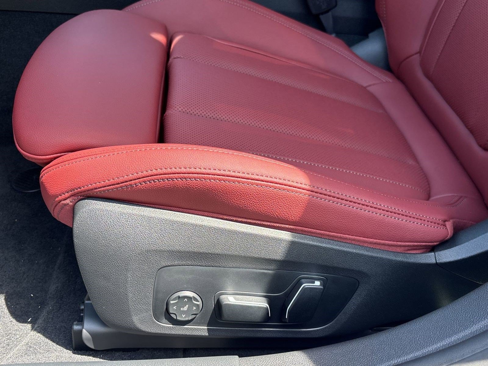 New 2026 BMW i4 eDrive40 w/ M Sport Package RWD image 14