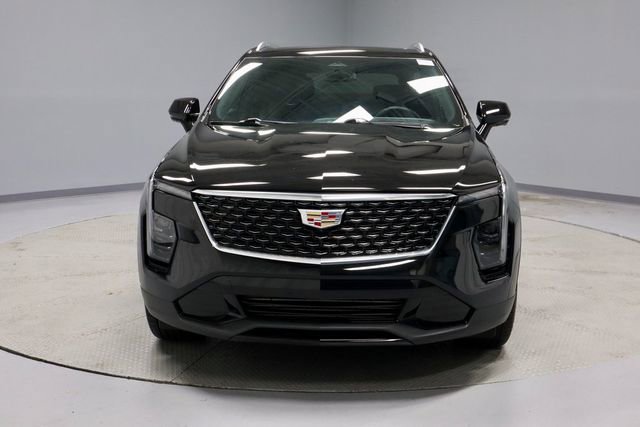 Used 2025 Cadillac XT4 Premium Luxury w/ Cold Weather Package image 6