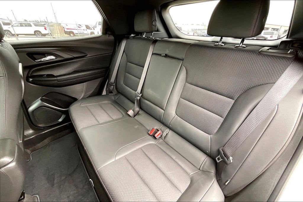 Used 2023 Chevrolet TrailBlazer RS w/ Convenience Package FWD image 19