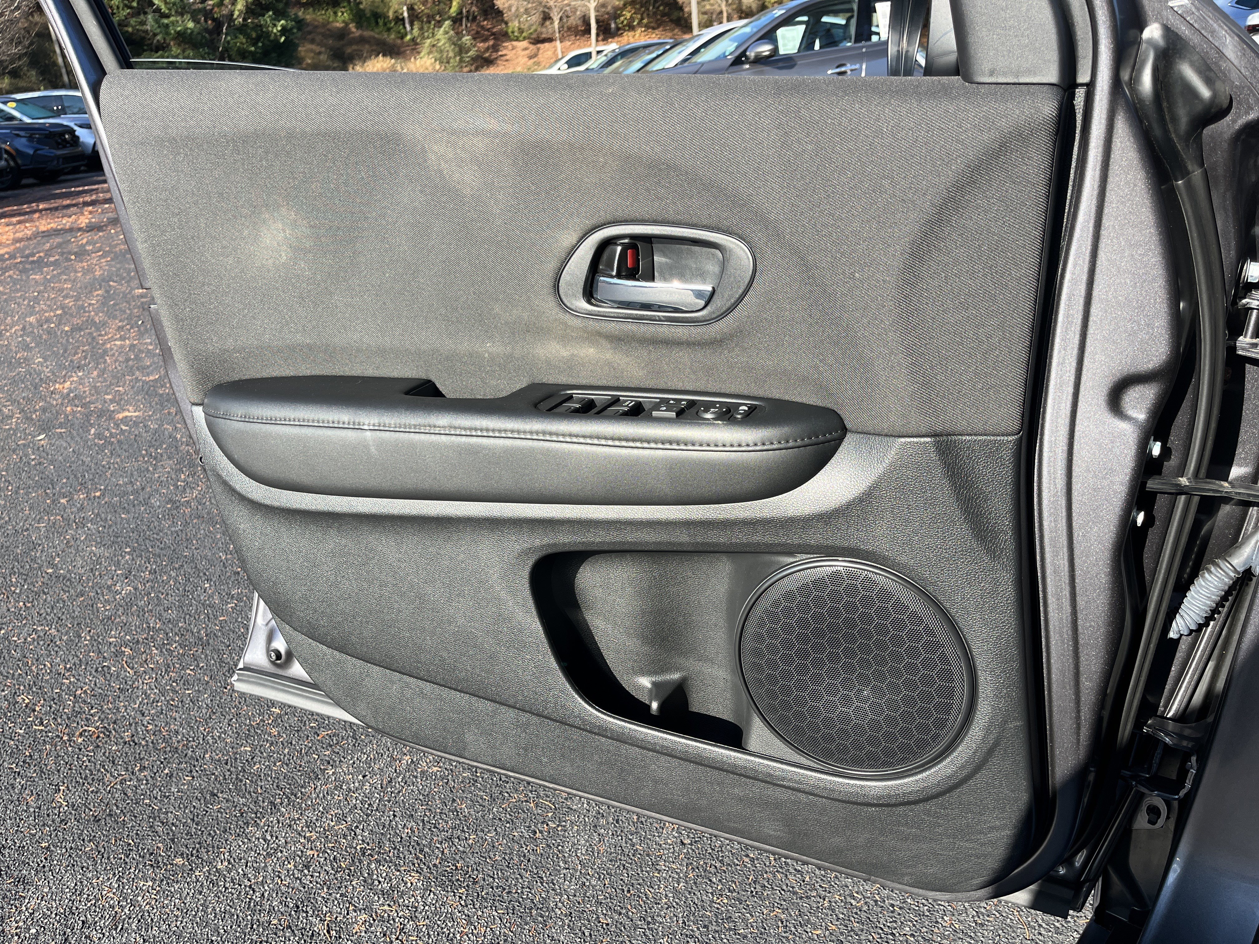 Certified 2020 Honda HR-V LX image 15