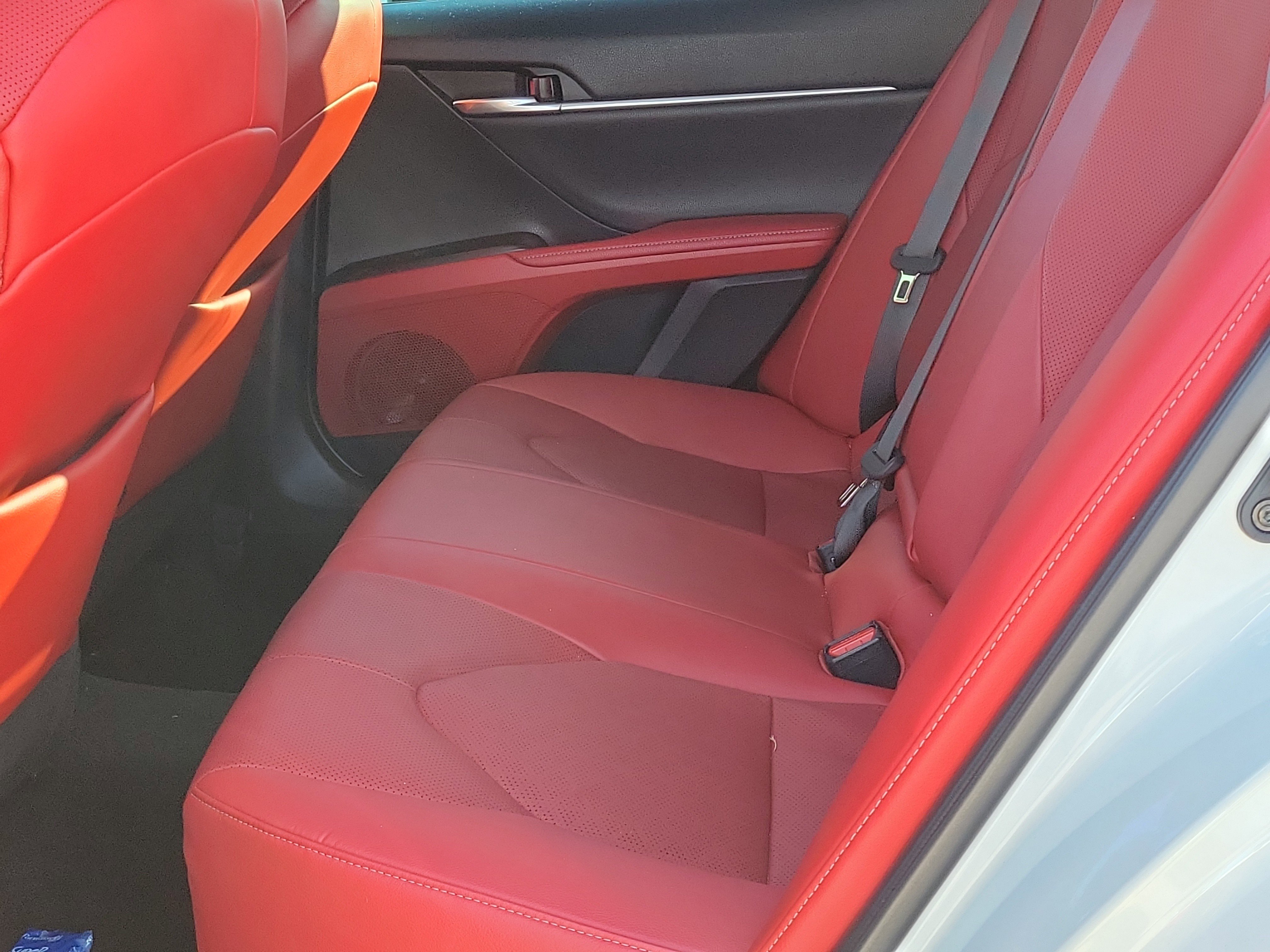 Used 2022 Toyota Camry XSE image 9