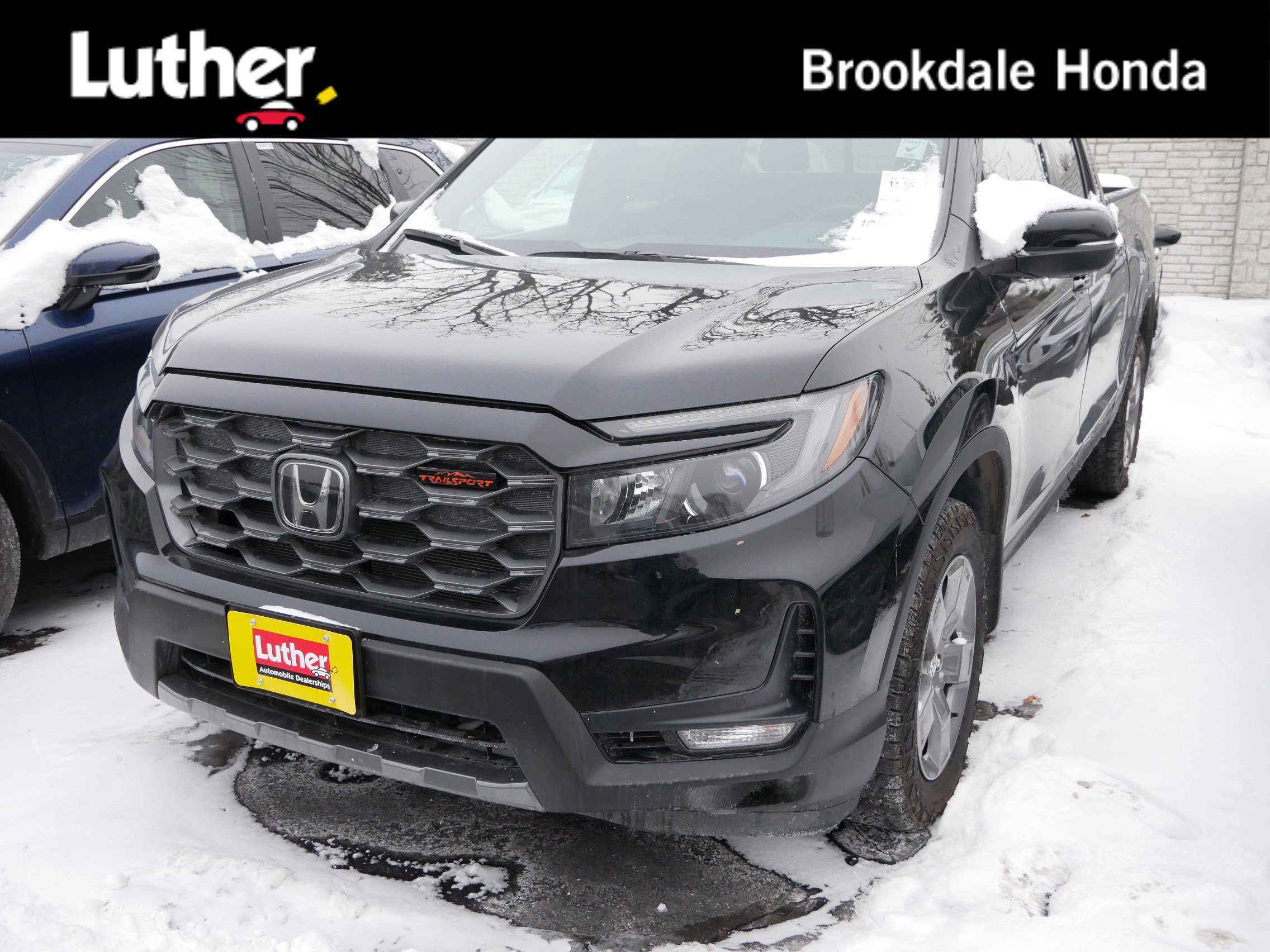 Used 2025 Honda Ridgeline TrailSport image 1