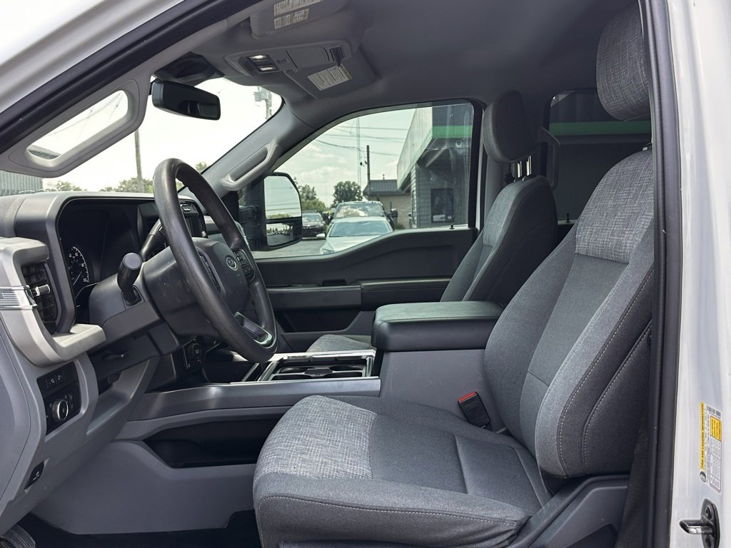 Used 2023 Ford F250 XLT w/ FX4 Off-Road Package image 14