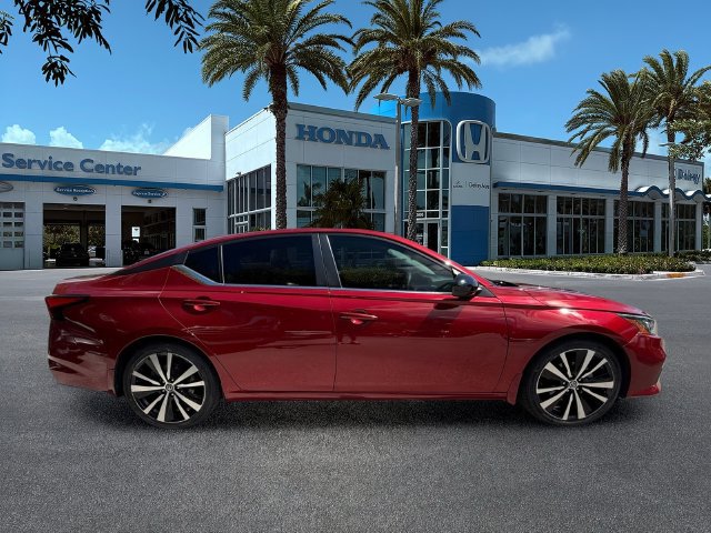 Used 2021 Nissan Altima 2.5 SR FWD image 9
