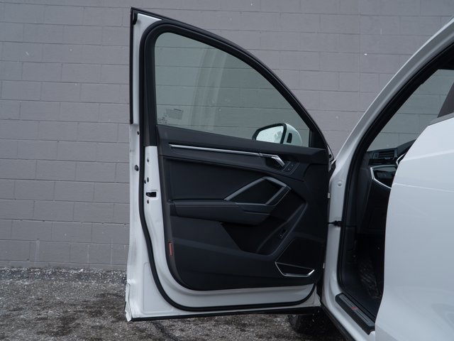 Used 2020 Audi Q3 2.0T Prestige w/ Prestige Package image 15