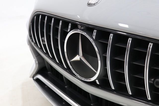 Used 2023 Mercedes-Benz SL 55 AMG 4MATIC image 13
