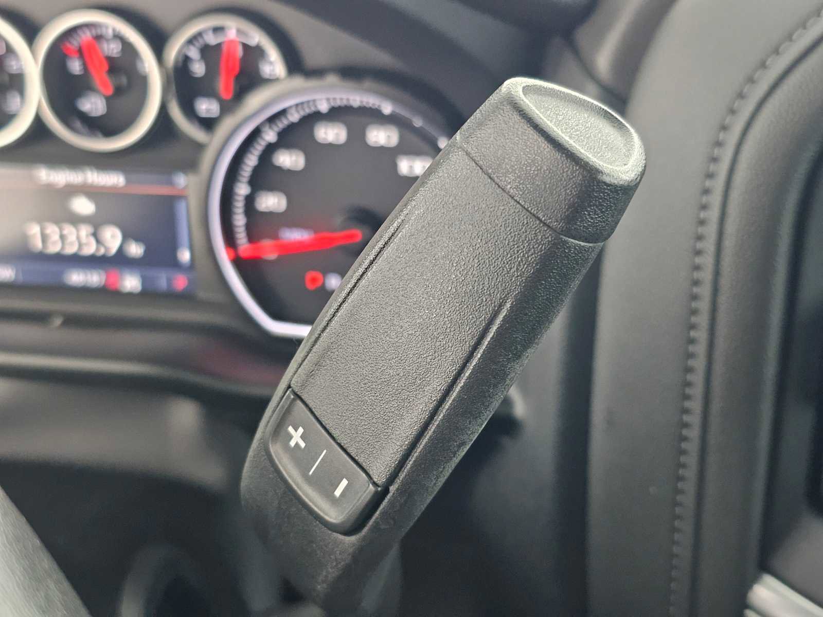 Used 2022 Chevrolet Silverado 1500 LTZ w/ LTZ Premium Package image 45