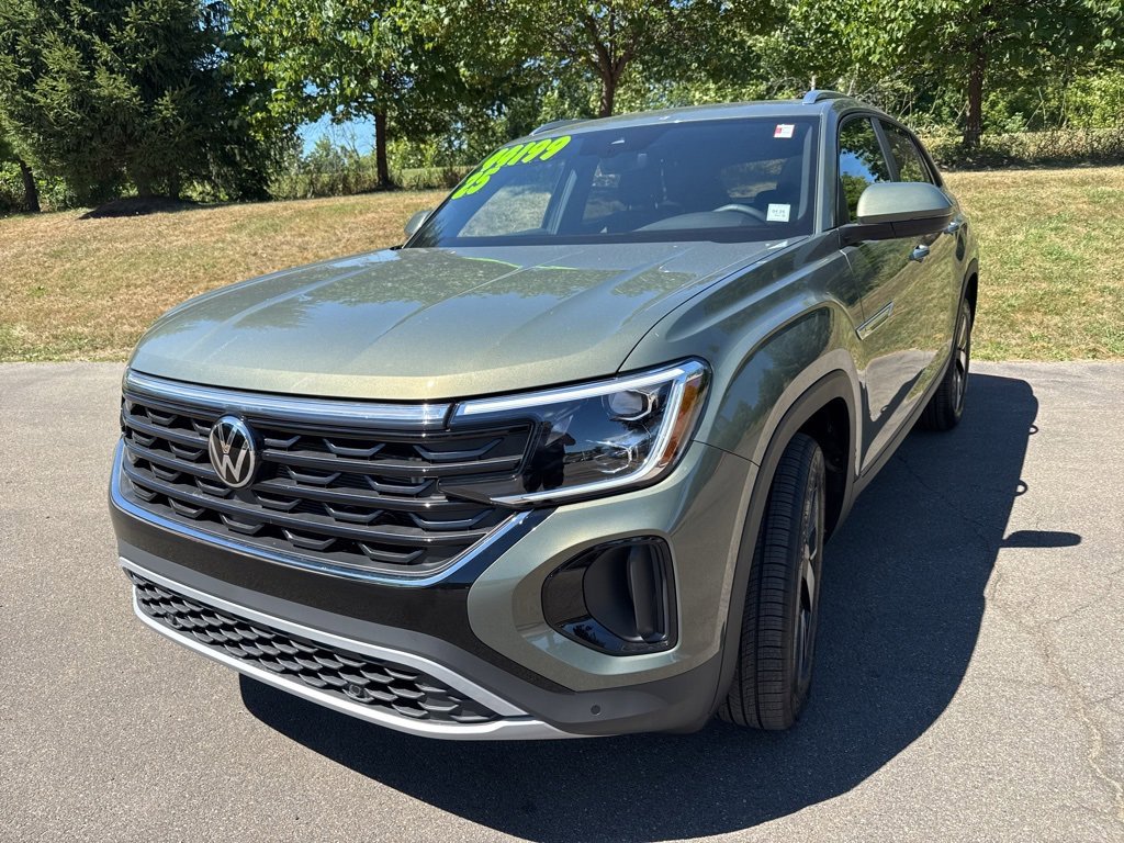 New 2025 Volkswagen Atlas Cross Sport SE