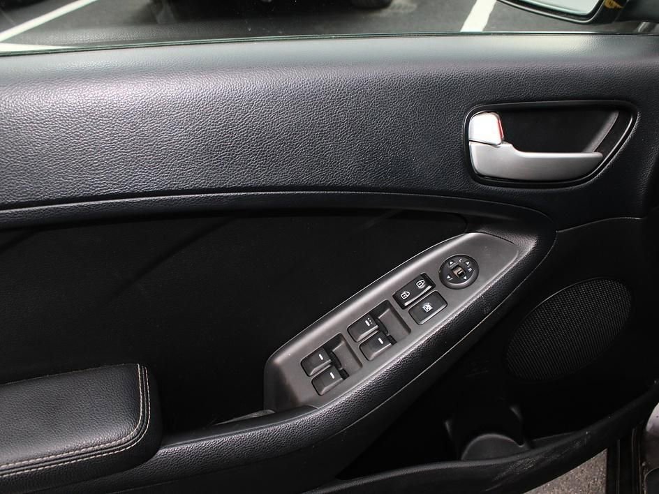 Used 2017 Kia Forte LX image 20