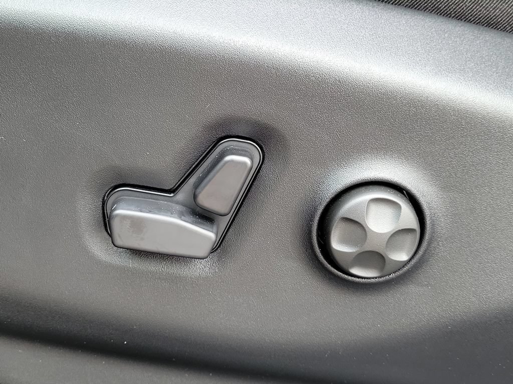 New 2026 Chrysler Pacifica Select FWD image 23