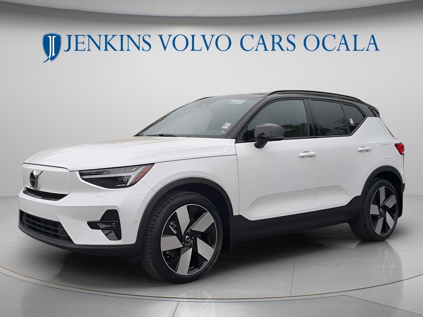 New 2024 Volvo XC40 Recharge Ultimate w/ Protection Package Premier image 7