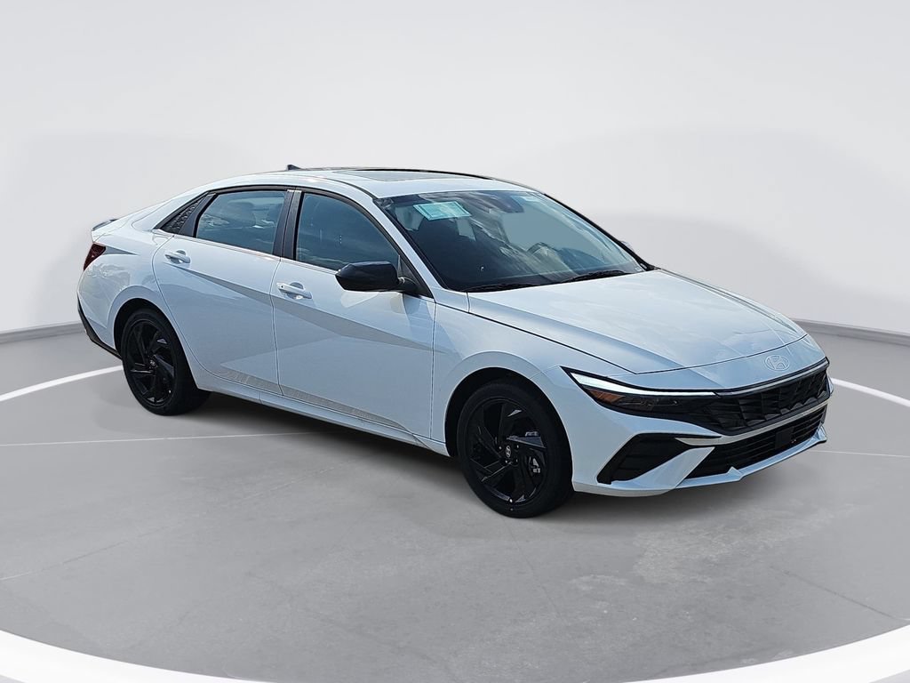 New 2026 Hyundai Elantra SEL Sport Premium FWD image 3