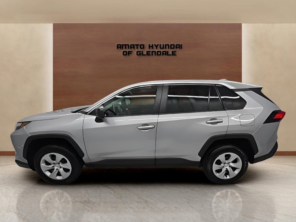 Used 2023 Toyota RAV4 LE image 3