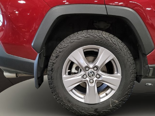 Used 2023 Toyota RAV4 XLE w/ Convenience Package AWD/4WD image 11