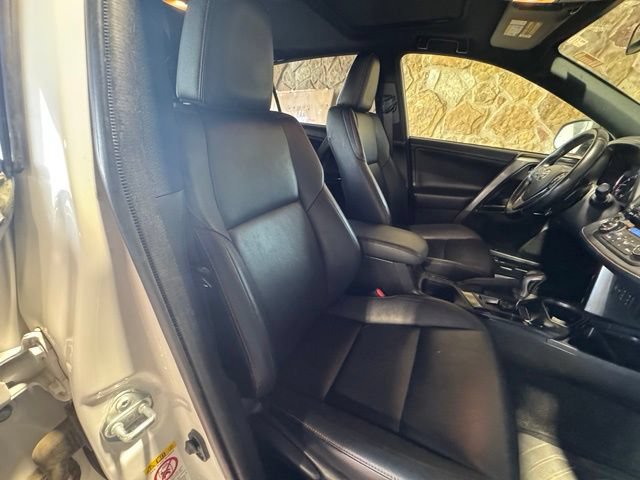Used 2016 Toyota RAV4 SE AWD/4WD image 23